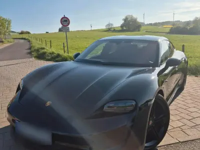 Usata Porsche Taycan 4S 419 kW (571 CV) 2020 Nero Berlina