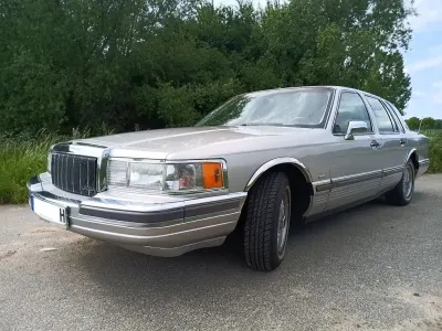 Gebraucht Lincoln Town Car 150 PS (110 kW) 1990 Silber Limousine