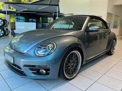 Używany VW Beetle 105 KM (77 kW) 2017 Niebieski Hatchback