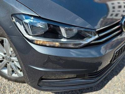 Usata VW Touran Sound 150 CV (110 kW) 2018 Blu Monovolume