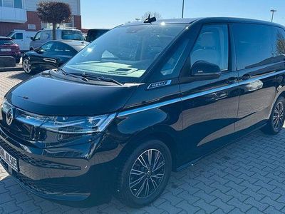 Usata VW Multivan Style 150 CV (110 kW) 2023 Nero Monovolume