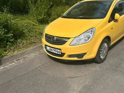 Gebraucht Opel Corsa Edition 66 PS (48 kW) 2009 Gelb Kleinwagen