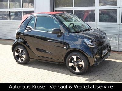 Second-hand Smart ForTwo Electric Drive Exclusive 60 kW (82 CP) 2024 Negru Cabrio