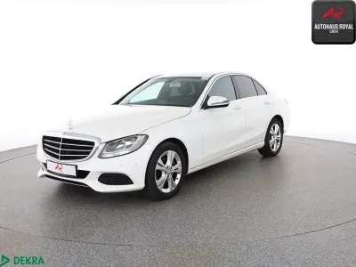 Gebraucht Mercedes C200 Exclusive 184 PS (135 kW) 2016 Polarweiss Limousine