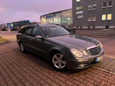 Blau Gebraucht 2006 Mercedes E280 Kombi | 6.000 € (Etwas zu teuer)