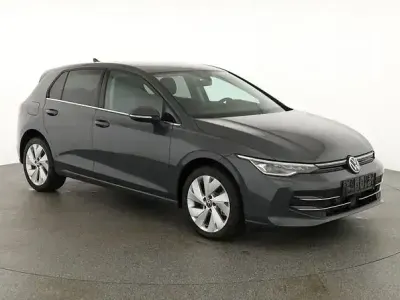 Neu VW Golf VIII Style 204 PS (150 kW) 2025 Andere Limousine