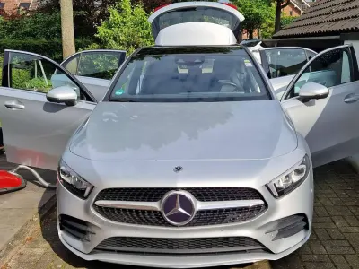 Używany Mercedes A250 AMG line 218 KM (160 kW) 2020 Srebrny Sedan/Limuzyna