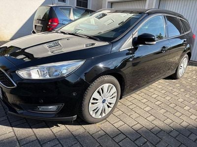 Gebraucht Ford Focus 120 PS (88 kW) 2016 Schwarz Kombi