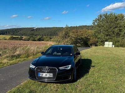 Gebraucht Audi A6 Comfort 250 PS (183 kW) 2014 Schwarz Kombi