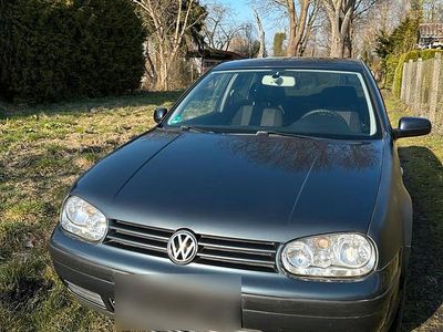 Gebraucht VW Golf IV 105 PS (77 kW) 2001 Grau Kleinwagen