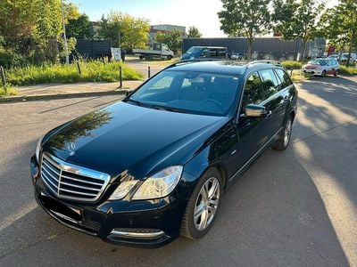 Gebraucht Mercedes E200 136 PS (100 kW) 2012 Schwarz Kombi