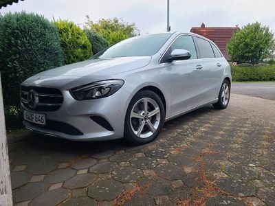 Mercedes B220