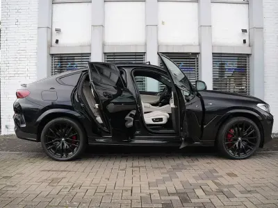Gebraucht BMW X6 M Sport 286 PS (210 kW) 2022 Saphirschwarz met. SUV