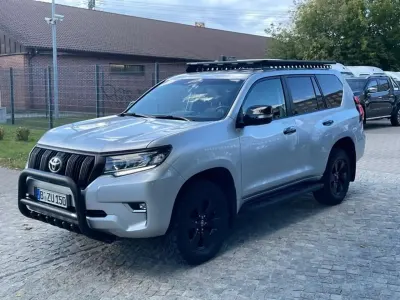 Gebraucht Toyota Land Cruiser 177 PS (130 kW) 2019 Silber (metallic) SUV