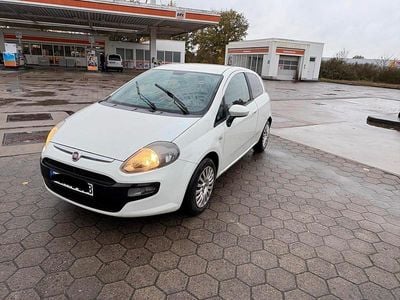 Weiß Gebraucht 2011 Fiat Punto Kleinwagen | 1.600 €