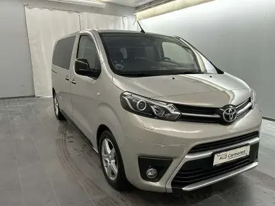 Gebraucht Toyota Proace Executive 177 PS (130 kW) 2022 Sandstein metallic Van / Kleinbus