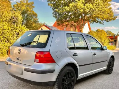 Gebraucht VW Golf IV 75 PS (55 kW) 2002 Gelb Limousine