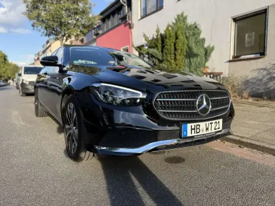 Gebraucht Mercedes E300 211 PS (155 kW) 2021 Schwarz Limousine