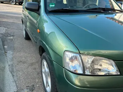 Käytetty Mazda Demio 80 HP (58 kW) 2001 Vihreä Viistoperä