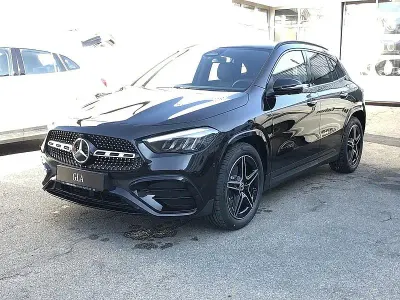 Gebraucht Mercedes GLA180 AMG line 136 PS (100 kW) 2025 Schwarz metalliclack kosmosschwarz SUV
