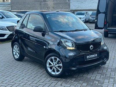 Schwarz Gebraucht 2018 Smart ForTwo Cabrio Cabrio | 15.800 € (Teuer)