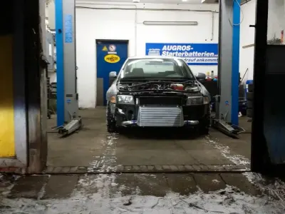 Gebraucht Audi A4 360 PS (264 kW) 1995 Silber Limousine