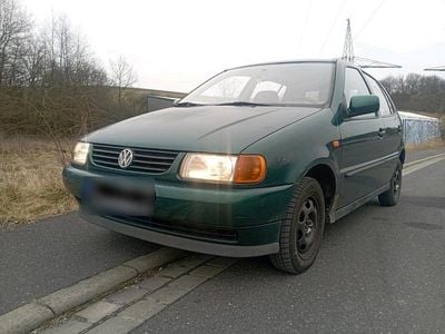 Second-hand VW Polo 60 CP (44 kW) 1994 Verde Hatchback