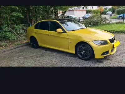 Gebraucht BMW 320 2010 Gold Limousine