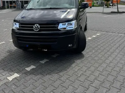 Gebraucht VW Multivan 180 PS (132 kW) 2012 Schwarz Van / Kleinbus