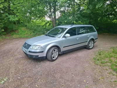 Gebraucht VW Passat 131 PS (96 kW) 2003 Silber Kombi