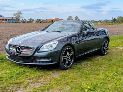 Usata Mercedes SLK200 184 CV (135 kW) 2013 Grigio Cabrio