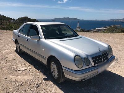 gebraucht Mercedes E200 spanische Zulassung