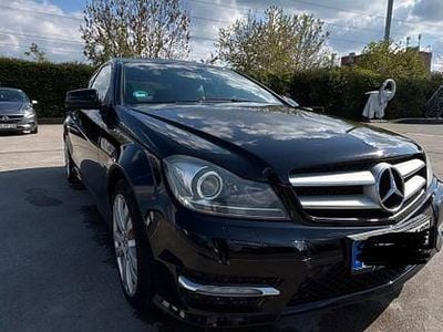 Usata Mercedes C180 AMG line 156 CV (114 kW) 2011 Nero Coupé