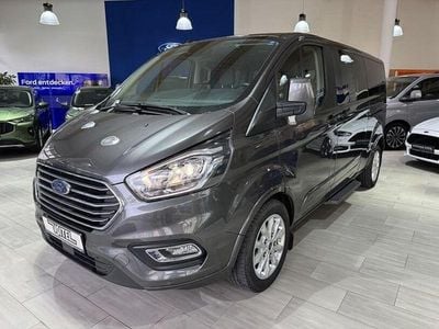 Gebraucht Ford Tourneo Custom Titanium 131 PS (96 kW) 2021 Grau Van