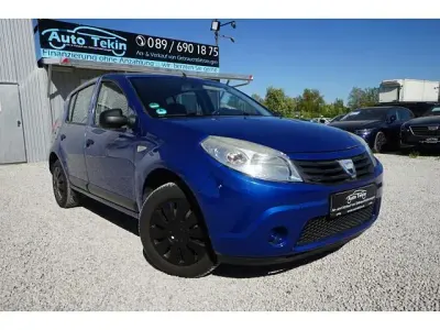 Używany Dacia Sandero 75 KM (55 kW) 2009 Sedan/Limuzyna