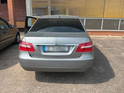 Gebraucht Mercedes E250 204 PS (150 kW) 2009 Silber Limousine