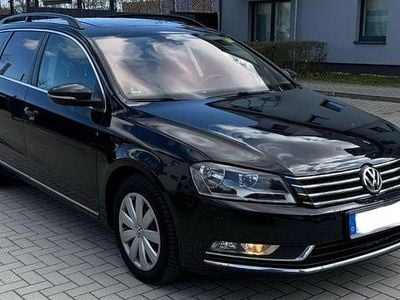Second-hand VW Passat Comfortline 140 CP (102 kW) 2012 Negru Break
