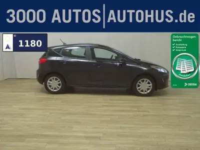 Używany Ford Fiesta Cool & Connect 86 KM (63 kW) 2020 Czarny Hatchback