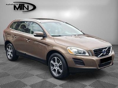 Braun Gebraucht 2011 Volvo XC60 SUV | 11.990 € (Fairer Preis)