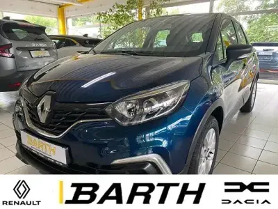 Gebraucht Renault Captur Life 90 PS (66 kW) 2017 Blau ecume SUV