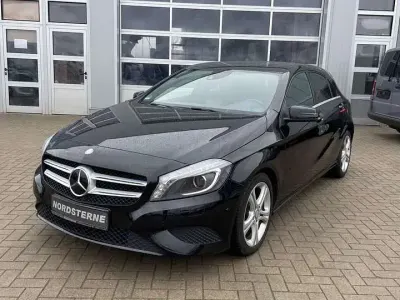 Gebraucht Mercedes A200 Urban 136 PS (100 kW) 2013 Schwarz Limousine