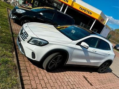 Gebraucht Mercedes GLA220 170 PS (125 kW) 2018 Weiß SUV
