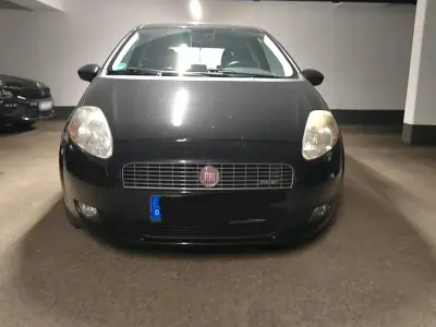 Gebraucht Fiat Grande Punto 90 PS (66 kW) 2007 Schwarz Kleinwagen