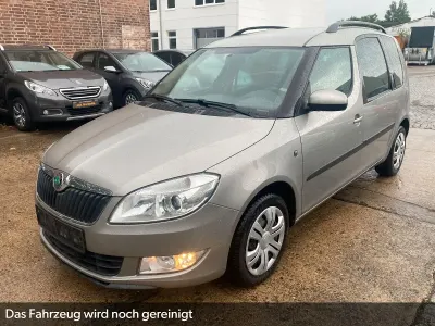 Gebraucht Skoda Roomster Plus Edition 69 PS (50 kW) 2013 Beige Van / Kleinbus