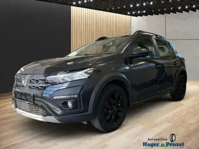 Gebraucht Dacia Sandero Comfort 115 PS (84 kW) 2021 Kometen grau metallik (metallic) SUV
