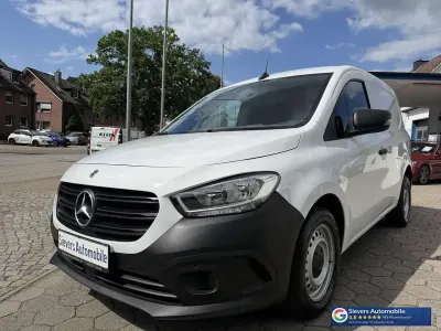 Gebraucht Mercedes Citan 112 116 PS (85 kW) 2023 Weiß Van / Kleinbus