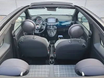 Begagnad Fiat 500C Lounge 71 HK (52 kW) 2021 Blå Cab