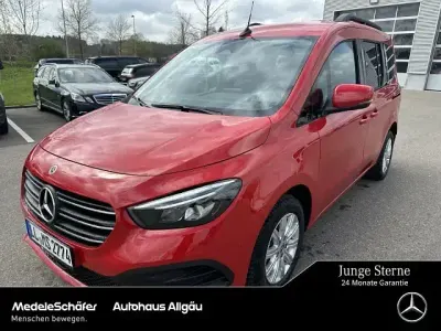 Usata Mercedes T180 Progressive 131 CV (96 kW) 2023 Rosso Monovolume
