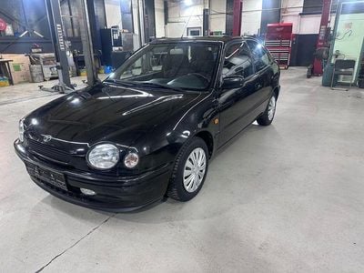 Gebraucht Toyota Corolla 86 PS (63 kW) 1998 Schwarz Kleinwagen