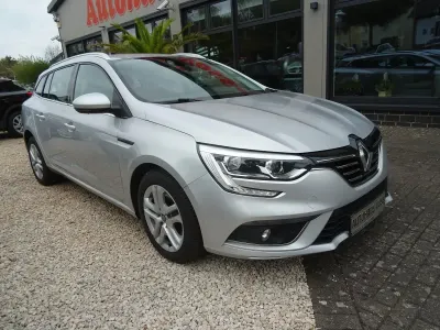 Gebraucht Renault Mégane GrandTour Business 116 PS (85 kW) 2019 Silber Kombi